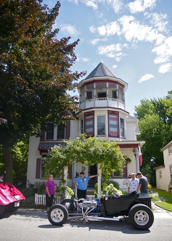 Bondy House Bed & Breakfast Amherstburg Exterior photo